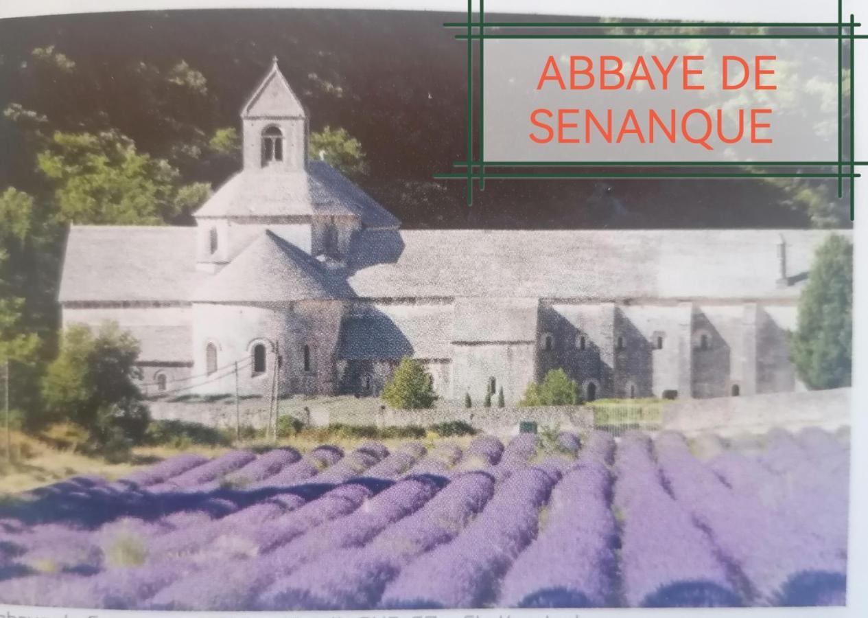 La Fee Viviane Et Michel L'Enchanteur Robion en Luberon Luaran gambar